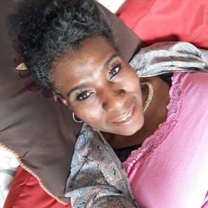 Meet your Posher, Diane